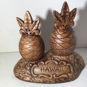 Vintage Treasure Craft Pineapple Salt and Pepper
